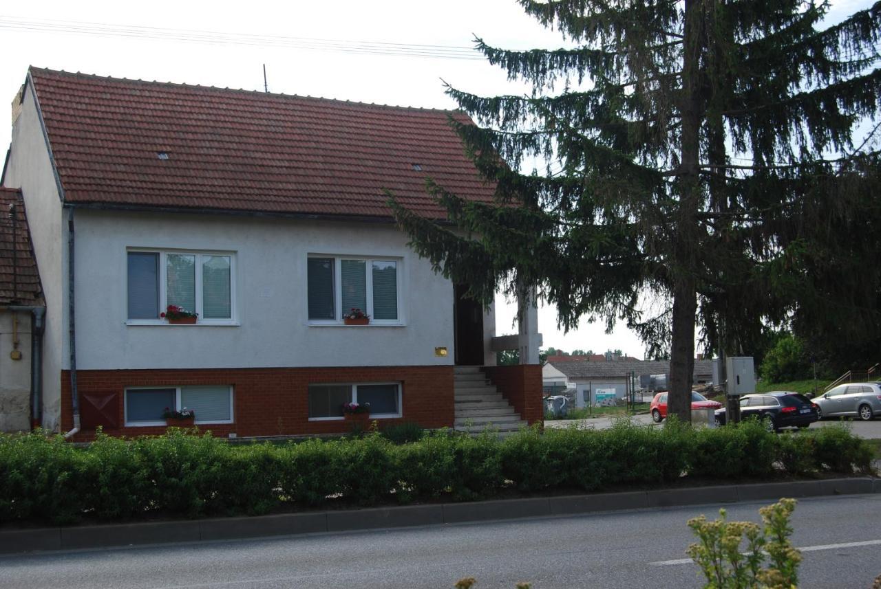 Penzion Na Rozcesti Svatoborice Eksteriør billede
